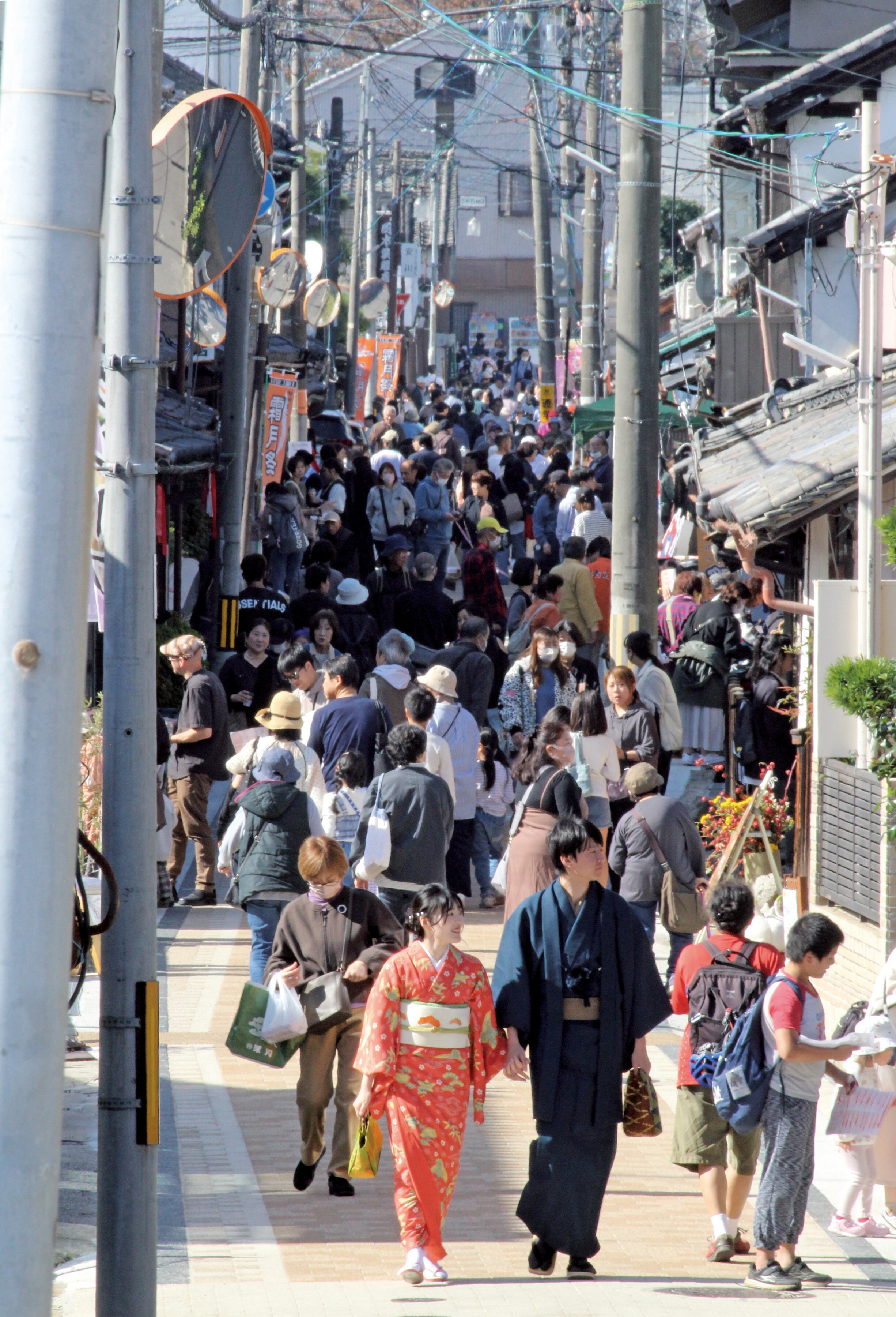 祭の町並み