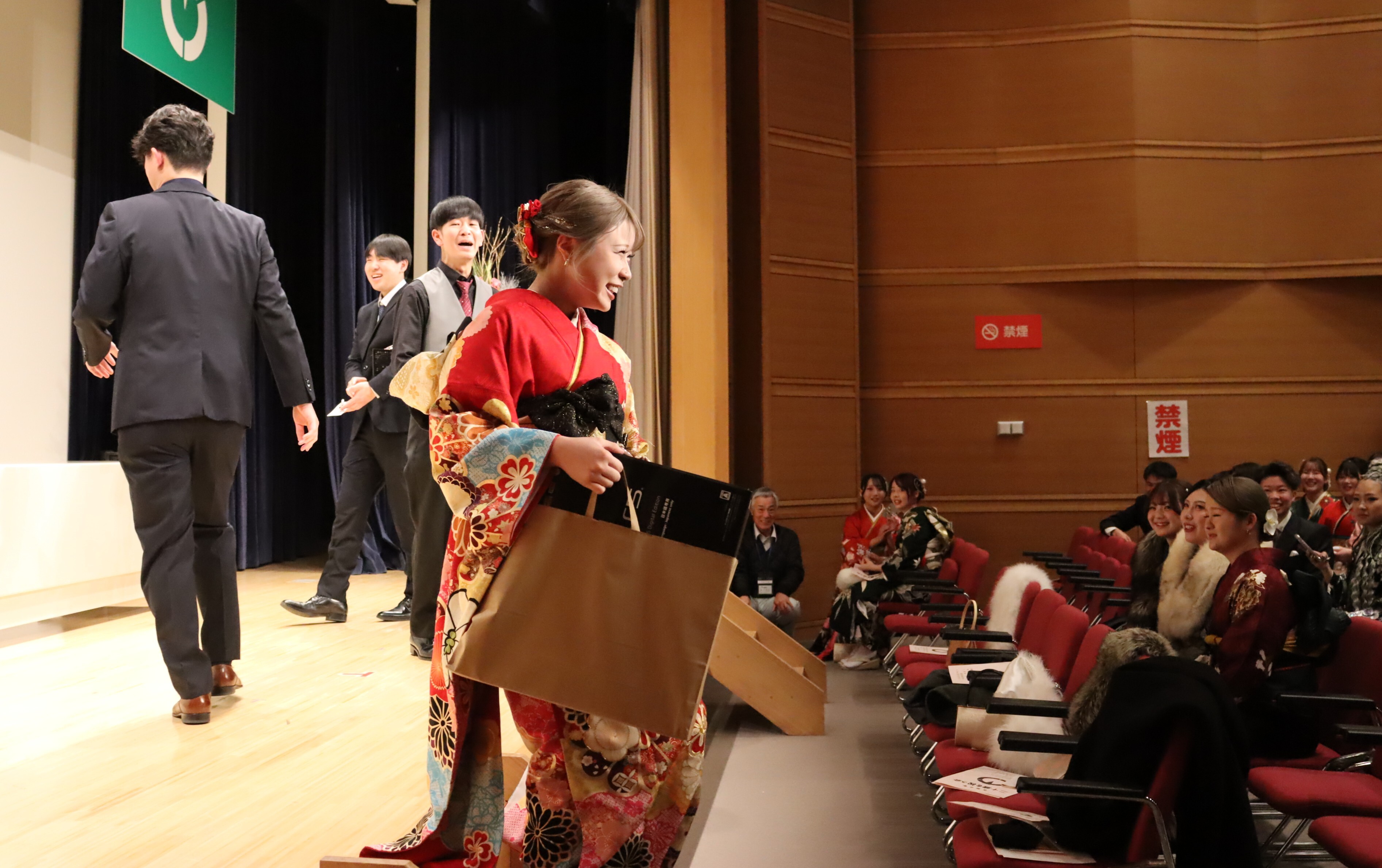 ビンゴ大会の様子4