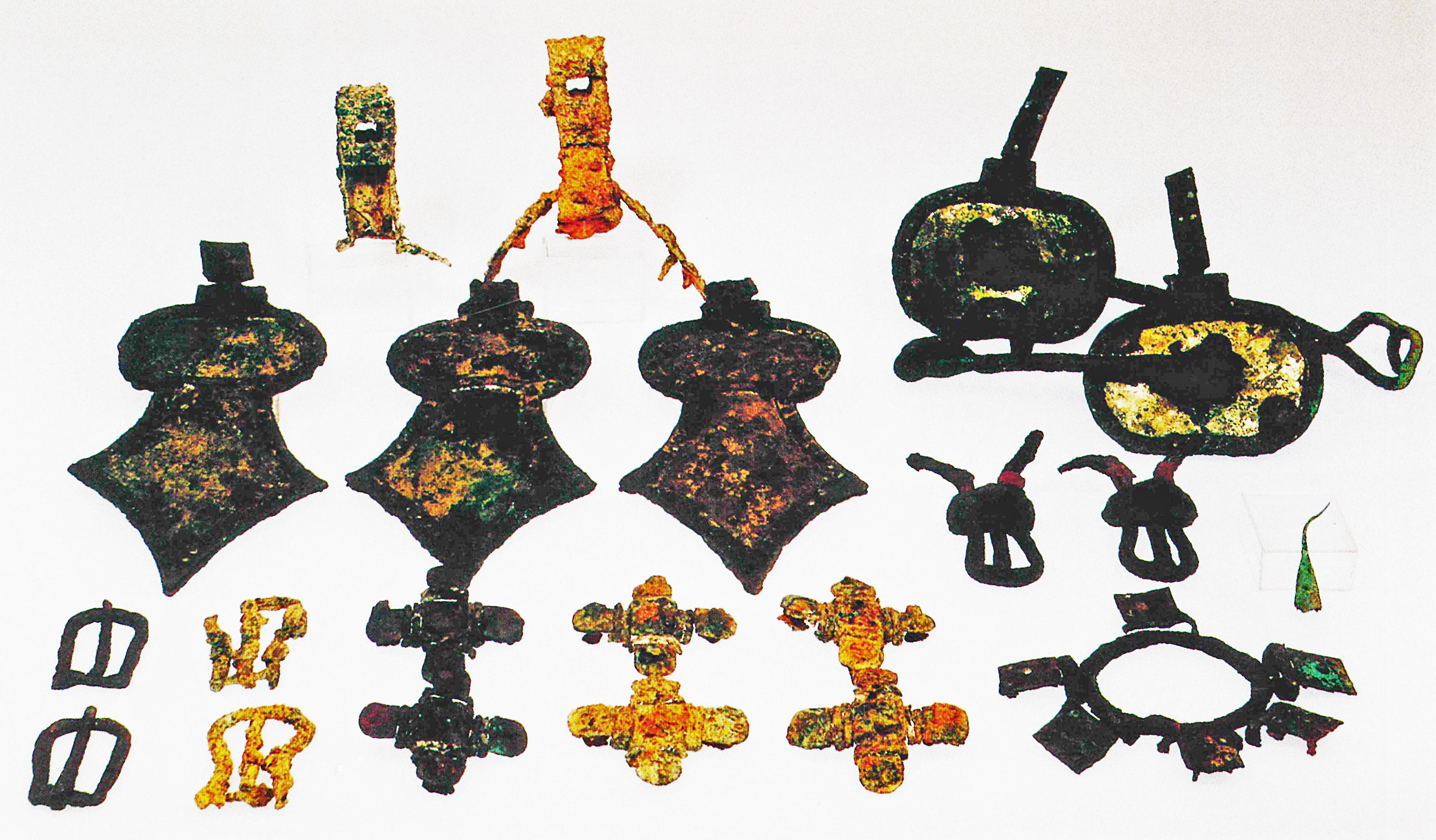 75号墳出土馬具画像