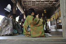 献花祭（高鴨神社）の写真