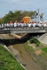 秋祭り（鴨都波神社）の写真